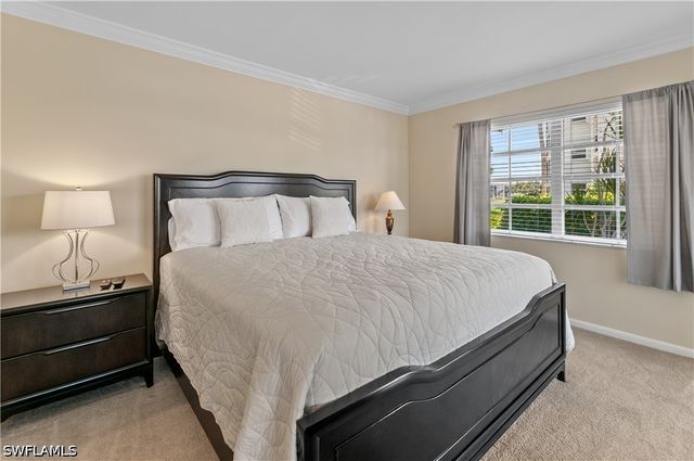 5 High Point CIR W 104, Naples, FL 34103