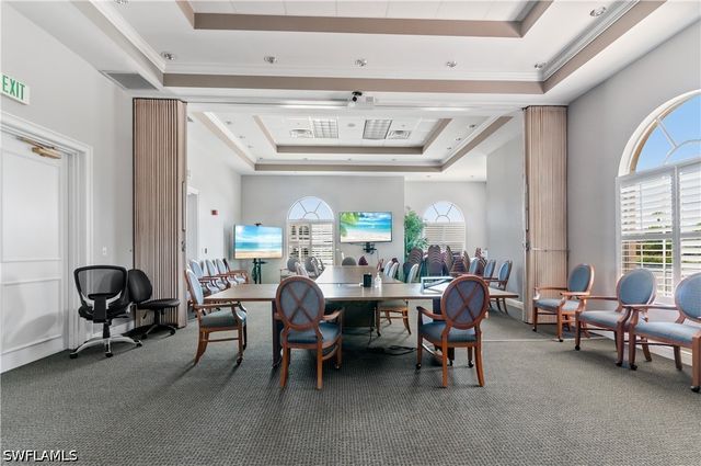 5 High Point CIR W 104, Naples, FL 34103