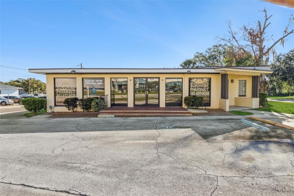1231 LAKELAND HILLS BOULEVARD, Lakeland, FL 33805