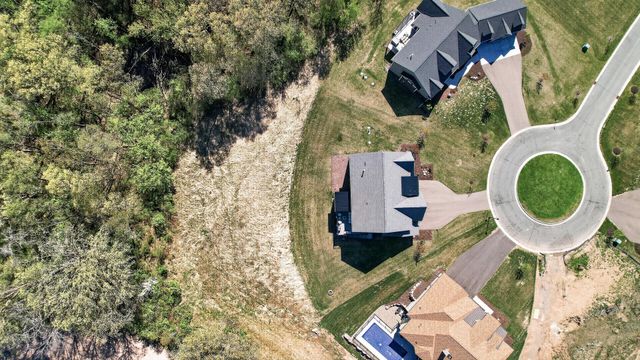 10485 56th Place N, Lake Elmo, MN 55042