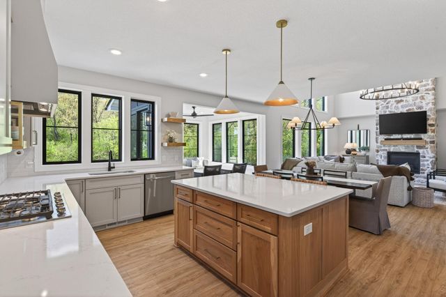 10485 56th Place N, Lake Elmo, MN 55042