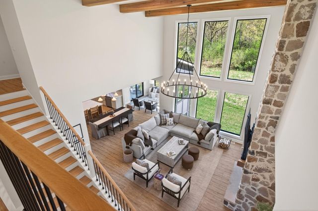 10485 56th Place N, Lake Elmo, MN 55042