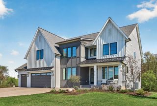 10485 56th Place N, Lake Elmo, MN 55042