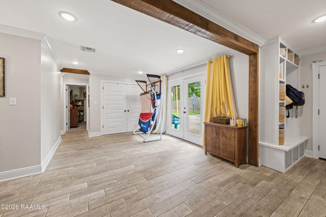 102 Beechwood Drive, Lafayette, LA 70503