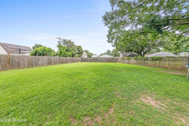 102 Beechwood Drive, Lafayette, LA 70503