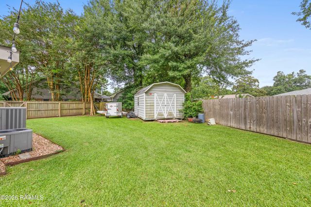 102 Beechwood Drive, Lafayette, LA 70503