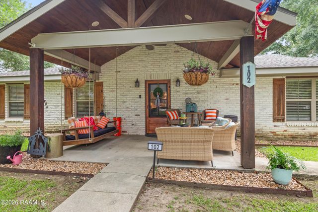 102 Beechwood Drive, Lafayette, LA 70503
