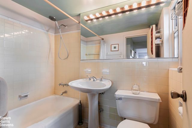 4525 HENRY HUDSON Parkway W B1003, New York City, NY 10471