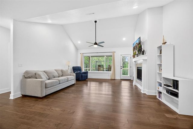 14 Bradford Drive, Bella Vista, AR 72715