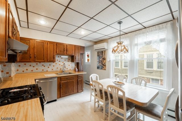 39 Brookdale Ave, Verona Twp., NJ 07044