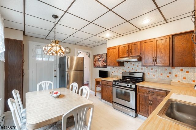 39 Brookdale Ave, Verona Twp., NJ 07044