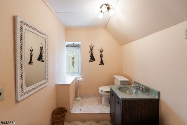 39 Brookdale Ave, Verona Twp., NJ 07044
