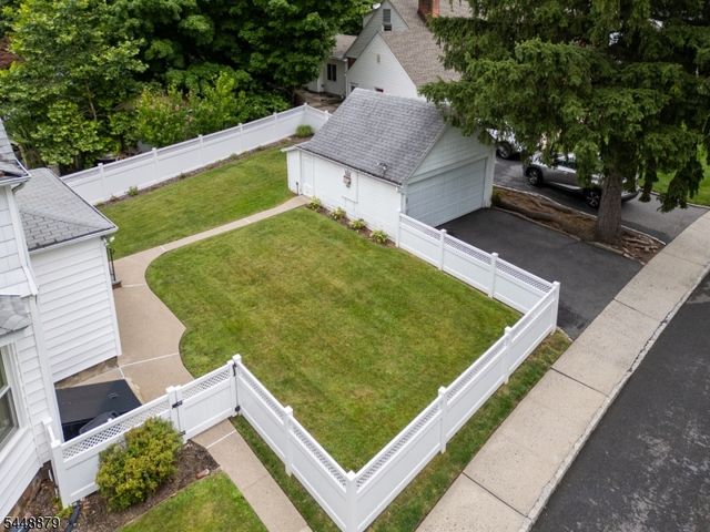 39 Brookdale Ave, Verona Twp., NJ 07044