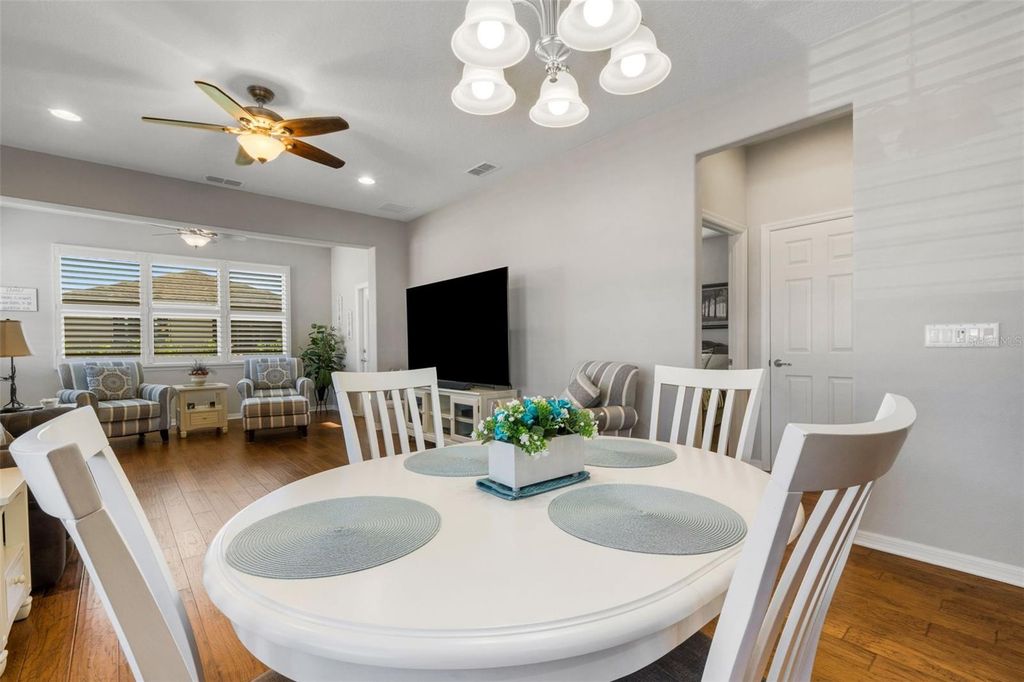 Image 20 of property listing at 349 TOLDEDO ROAD, Davenport, FL 33837