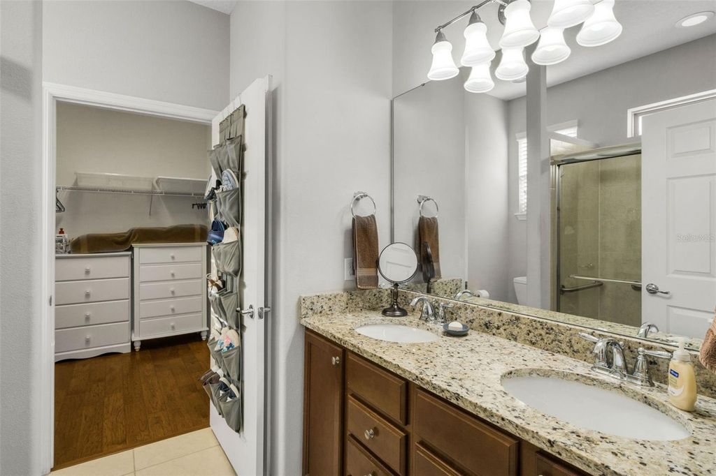 Image 25 of property listing at 349 TOLDEDO ROAD, Davenport, FL 33837