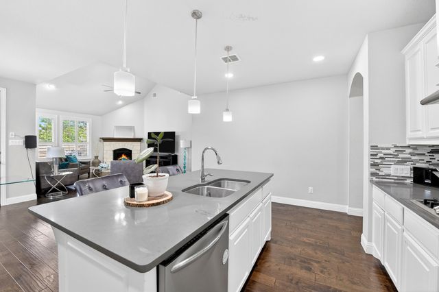 8032 Deep Water Cove, Mckinney, TX 75071