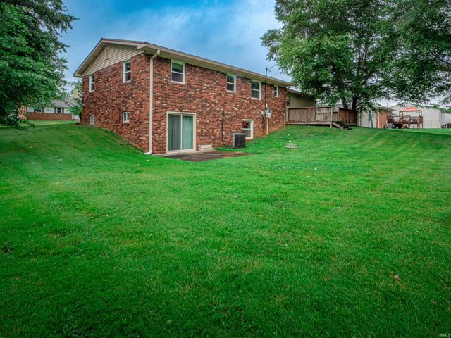 2577 Juanita Avenue, Wadesville, IN 47638