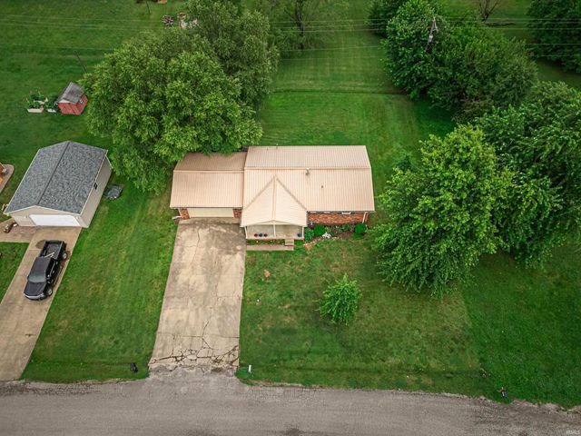 2577 Juanita Avenue, Wadesville, IN 47638