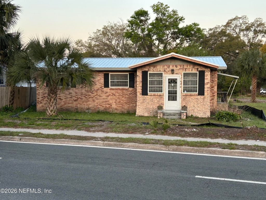 1880 MAYPORT Road, Atlantic Beach, FL 32233