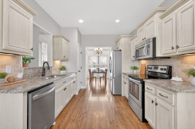 232 Waldron View Dr, Murfreesboro, TN 37130