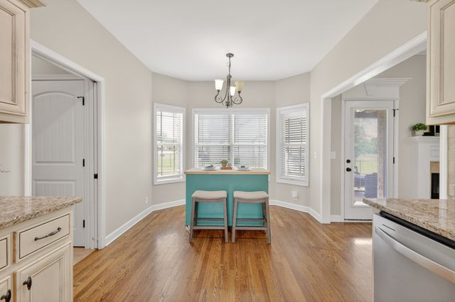 232 Waldron View Dr, Murfreesboro, TN 37130