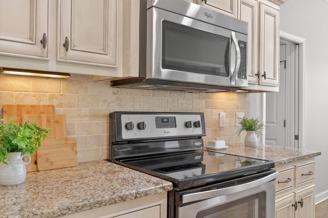232 Waldron View Dr, Murfreesboro, TN 37130