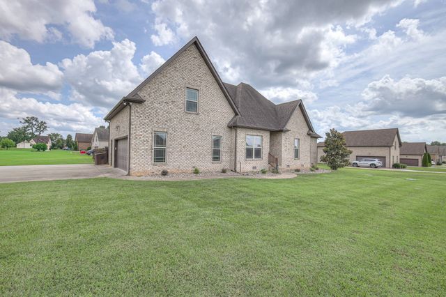 232 Waldron View Dr, Murfreesboro, TN 37130