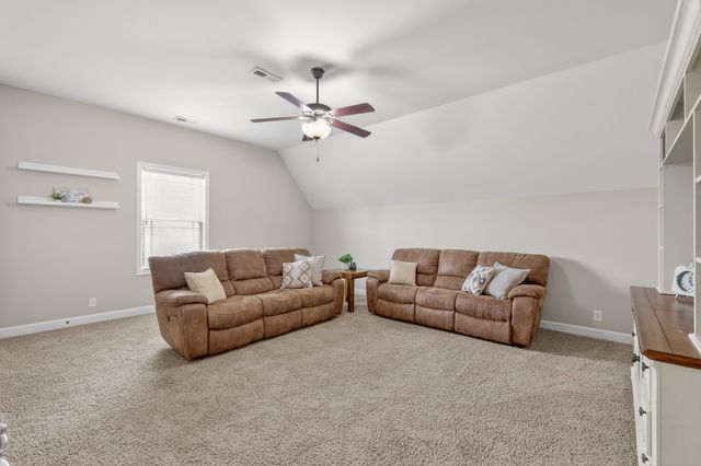 232 Waldron View Dr, Murfreesboro, TN 37130