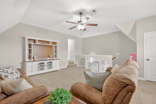 232 Waldron View Dr, Murfreesboro, TN 37130