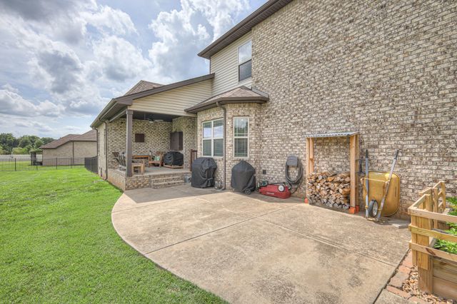 232 Waldron View Dr, Murfreesboro, TN 37130