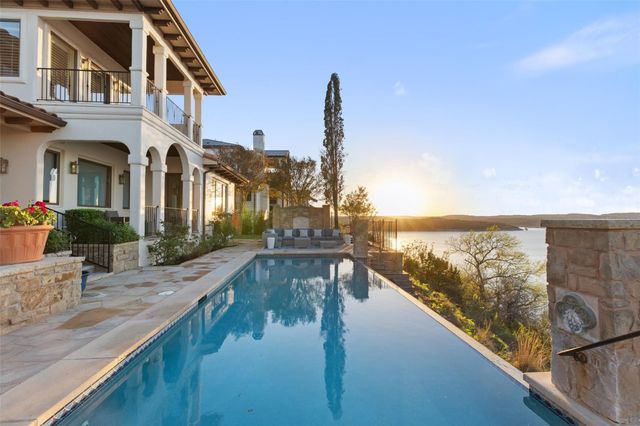 5 Water Front Ave, Lakeway, TX 78734