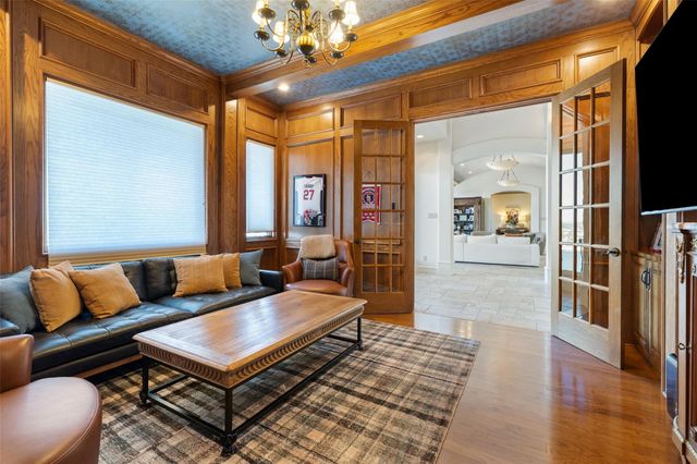 5 Water Front Ave, Lakeway, TX 78734