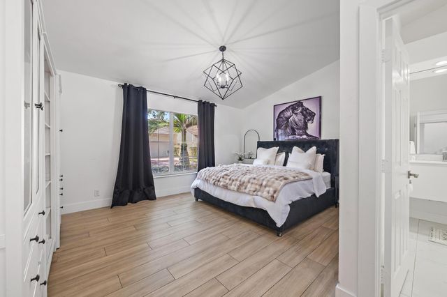 10101 Oak Bark Lane, Palm Beach Gardens, FL 33410