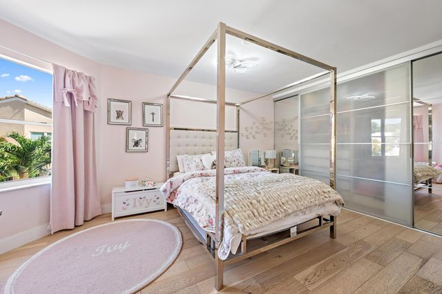 10101 Oak Bark Lane, Palm Beach Gardens, FL 33410