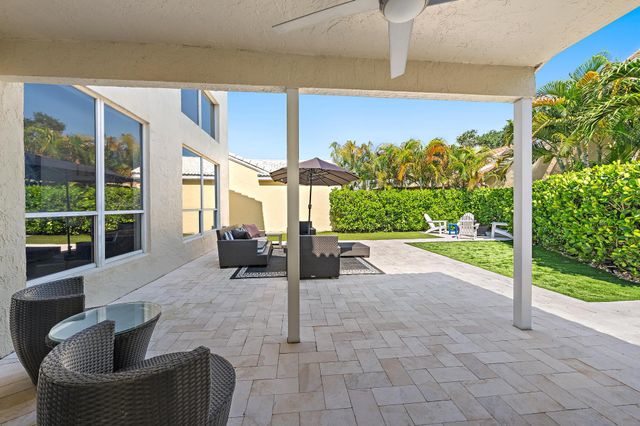 10101 Oak Bark Lane, Palm Beach Gardens, FL 33410