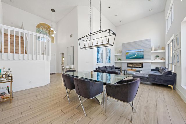 10101 Oak Bark Lane, Palm Beach Gardens, FL 33410