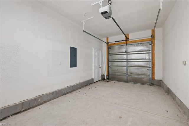 109 Air Station DR, Virginia Beach, VA 23454