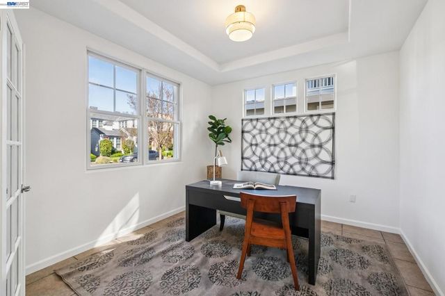 220 Hollister Avenue, Alameda, CA 94501