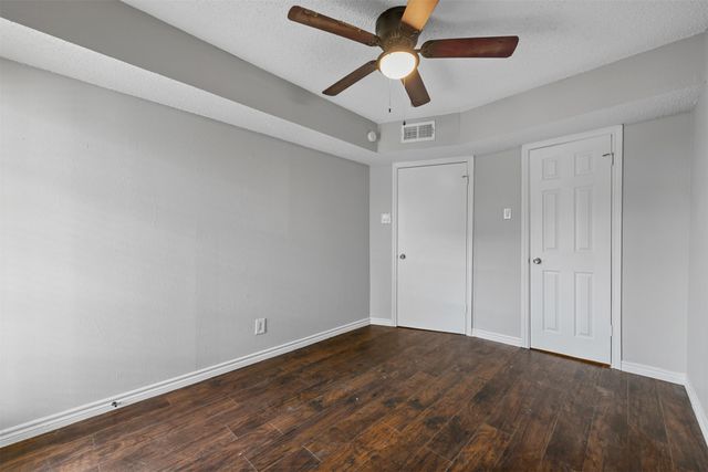 9520 Royal Lane 321, Dallas, TX 75243
