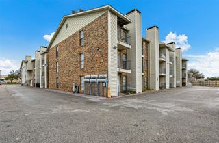 9520 Royal Lane 321, Dallas, TX 75243