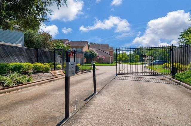 15735 Tanya Circle, Houston, TX 77079