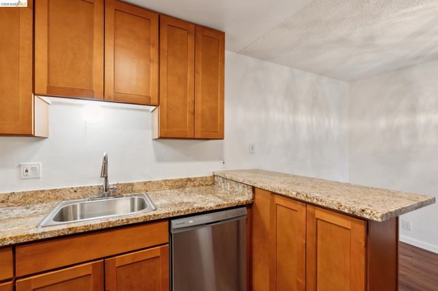 1591 Ellis St 105, Concord, CA 94520