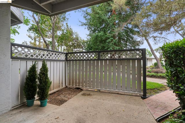 1591 Ellis St 105, Concord, CA 94520