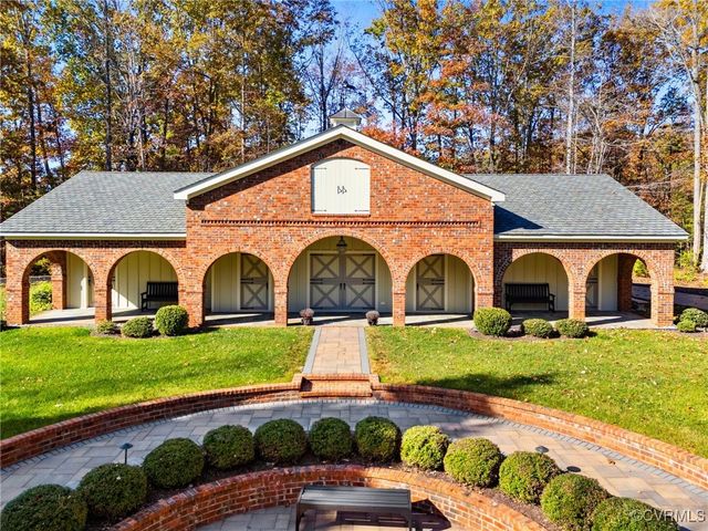 1300 Sabot Creek Ct, Manakin Sabot, VA 23103