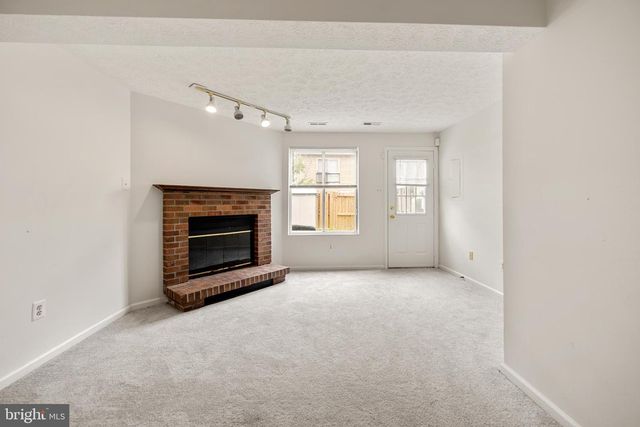 8550 BLUE ROCK LN, Lorton, VA 22079