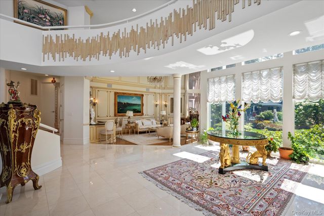 9 Scenic View Court, Dix Hills, NY 11746