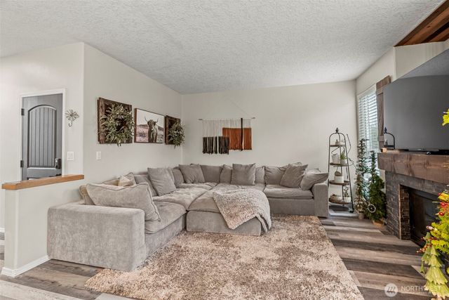 803 SE 11th Way, Battle Ground, WA 98604