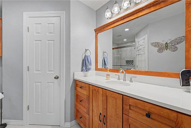 5 Queensborough Drive, Bella Vista, AR 72715