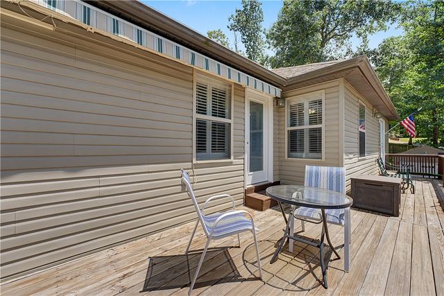 5 Queensborough Drive, Bella Vista, AR 72715