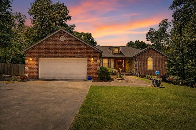 5 Queensborough Drive, Bella Vista, AR 72715